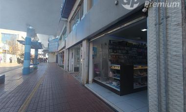 Local Comercial en Venta en GRAN OPORTUNIDAD LOCAL COMERCIAL DE 756MT2 A PASOS DE LA PLAZA DE ARMAS, EN VICUÑA MACKENNA /AV. OVALLE