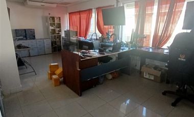 Local Comercial en Venta en GRAN OPORTUNIDAD LOCAL COMERCIAL DE 756MT2 A PASOS DE LA PLAZA DE ARMAS, EN VICUÑA MACKENNA /AV. OVALLE