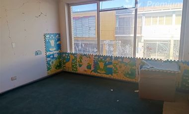 Local Comercial en Venta en GRAN OPORTUNIDAD LOCAL COMERCIAL DE 756MT2 A PASOS DE LA PLAZA DE ARMAS, EN VICUÑA MACKENNA /AV. OVALLE