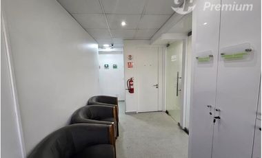 Oficina en Arriendo en ESPECTACULAR CLINICA DENTAL, RECIEN REMODELADA, A PASOS DE TODO LO QUE NECESITAS