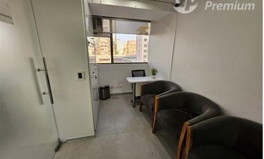 Oficina en Arriendo en ESPECTACULAR CLINICA DENTAL, RECIEN REMODELADA, A PASOS DE TODO LO QUE NECESITAS