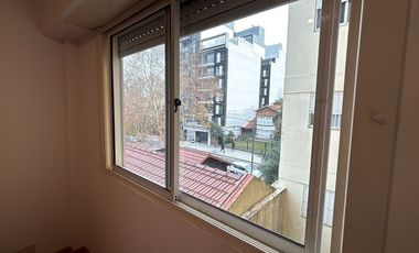 ALQUILER - DEPTO 2 AMBIENTES - CASEROS - AMOBLADO