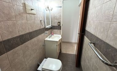 ALQUILER - DEPTO 2 AMBIENTES - CASEROS - AMOBLADO