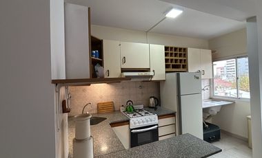 ALQUILER - DEPTO 2 AMBIENTES - CASEROS - AMOBLADO