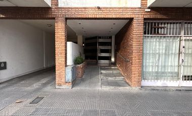 ALQUILER - DEPTO 2 AMBIENTES - CASEROS - AMOBLADO
