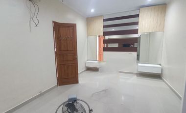 Rumah lux solo baru