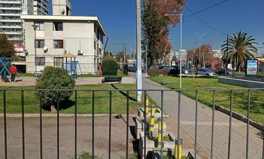 CASA COMERCIAL SOBRE  AV OSSA METRO SIMON BOLIVAR