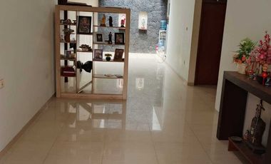 TERMURAH di Lokasi PREMIUMnya kota CIMAHI di komplek Nusa Hijau rumah LUAS dijual MURAH