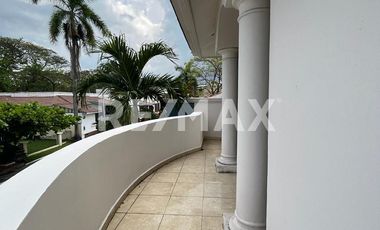 CASA EN VENTA - (3)