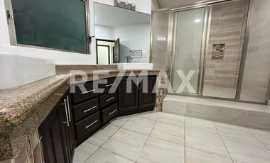 CASA EN VENTA - (3)