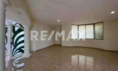 CASA EN VENTA - (3)