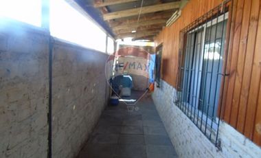 Hogar Ideal en Peñaflor: 3D/1B y Amplio Terreno