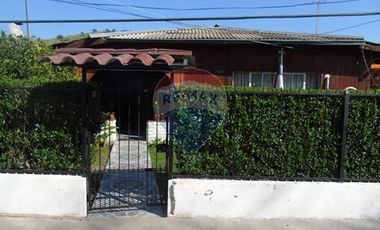 Hogar Ideal en Peñaflor: 3D/1B y Amplio Terreno