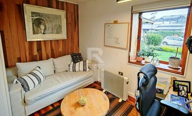 CASA COMERCIAL CALLE LA QUEBRADA, SECTOR IMPERIAL