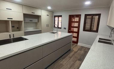 SE VENDE SUPER CASA A 5 MINUTOS DE LOS ANDES