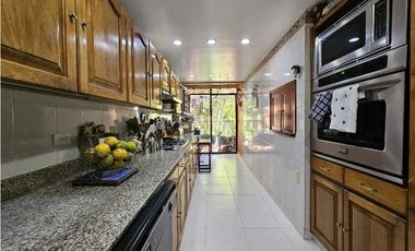 Venta de Casa familiar en el Poblado, los Balsos