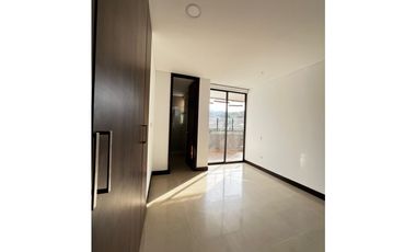 APARTAMENTO CON VISTA A LA MONTAÑA