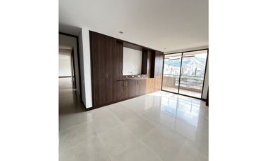 APARTAMENTO CON VISTA A LA MONTAÑA