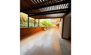 APARTAMENTO CON VISTA A LA MONTAÑA