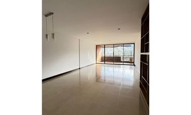 APARTAMENTO CON VISTA A LA MONTAÑA