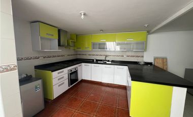 ALQUILER DE CASA TEQUENDAMA