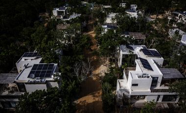 VILLA RESIDENCIAL EN VENTA DE 3 HABITACION CON ALBERCA PRIVADA UBICADA A 5 MINUTOS DEL MAR EN AKUMAL