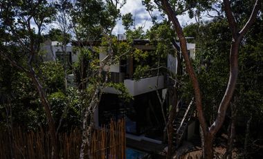 VILLA DE DOS RECAMARAS CON ALBERCA PRIVADA UBICADA EN RESIDENCIAL A 5 MINUTOS DEL MAR EN AKUMAL