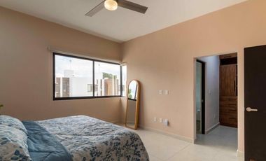 VENTA DE CASA DE TRES RECAMARAS UBICADA A 10 MINUTOS DEL MAR EN PLAYA DEL CARMEN