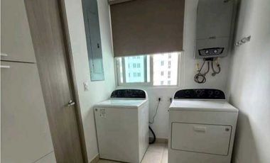 ALQUILER DE APARTAMENTO DE 3 REC. CON LINEA BLANCA EN CLAYTON PARK II