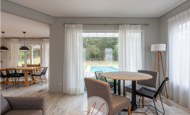 RETASADA!! Casa en Senderos III - Costa Esmeralda