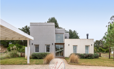 RETASADA!! Casa en Senderos III - Costa Esmeralda