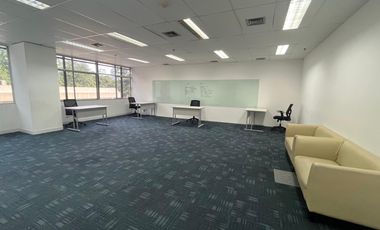 DISEWAKAN OFFICE SEMI FURNISH DI MENARA DUTA KUNINGAN