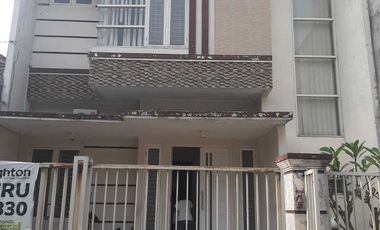 Rumah Bagus 2 Lantai, Perum Pondok Mutiara, Sidoarjo Kota