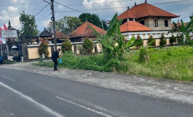 Dijual Tanah Pinggir Jln. Utama Ubud 700 m2 Cocok Usaha dan Vill