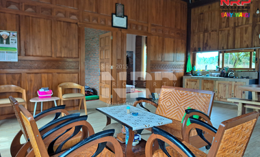 Dijual Vila dengan View Cantik Full Furniture di Segobang - Licin Bany