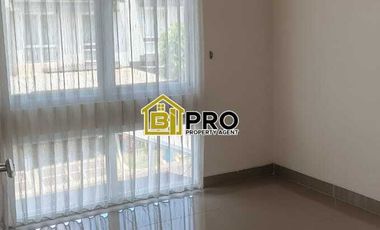 Dijual rumah 2 lantai di Citra Gran CBD*