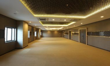 Ruang Samarkhan 165 SUITE