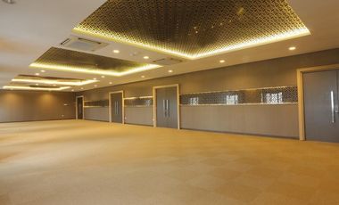 Ruang Samarkhan 165 SUITE