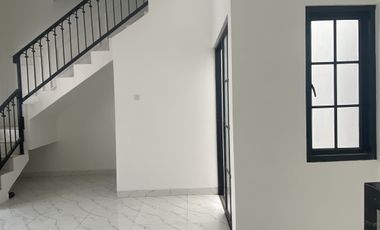 Rumah SIAP HUNI DP 0 Free Bea2 1 Km tol gandul tanah baru beji