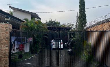 Rumah Bagus Nyaman, Asri, dan Siap Huni dekat Pusat Kota Cianjur!