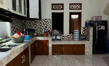 Rumah Bagus Nyaman, Asri, dan Siap Huni dekat Pusat Kota Cianjur!