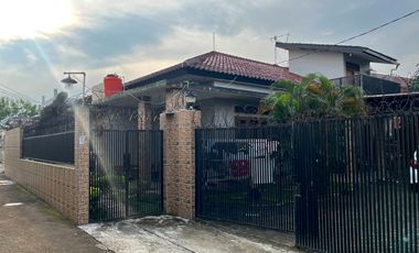 Rumah Bagus Nyaman, Asri, dan Siap Huni dekat Pusat Kota Cianjur!