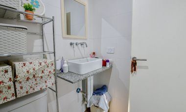 Departamento un Dormitorio sobre Avenida La PLata