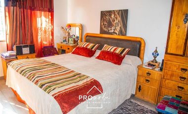 Casa en Venta en Bajó de precio, cercana al metro Los Dominicos.