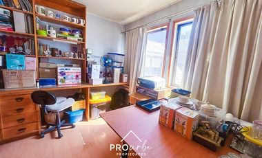 Casa en Venta en Bajó de precio, cercana al metro Los Dominicos. Seguridad.