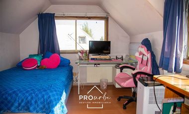 Casa en Venta en Bajó de precio, cercana al metro Los Dominicos.
