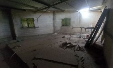 VENTA GALPON EN COLECTORA CERCA DE AV SABATINI