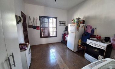 VENTA GALPON + 3 DEPTOS EN BARRIO SANTA ISABEL II