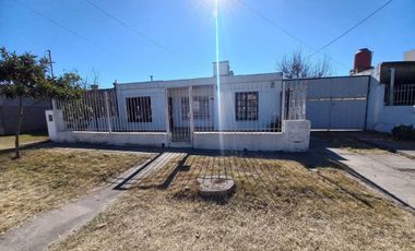 VENTA GALPON + 3 DEPTOS EN BARRIO SANTA ISABEL II