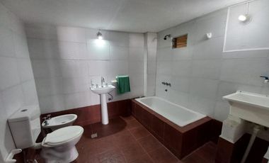VENTA GALPON + 3 DEPTOS EN BARRIO SANTA ISABEL II